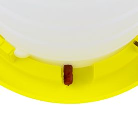 Πλαστική ποτίστρα με χερούλι και ποδαρικά 15 λίτρα