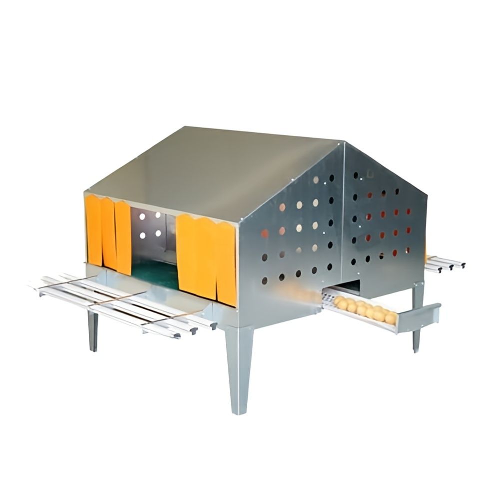 Semi automatic nest for hens